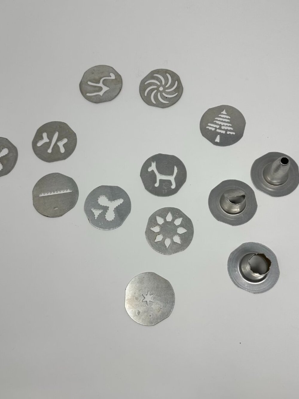 Vintage Lot Of Mirro Cookie Press Replacement 10 Discs And 3 Tips